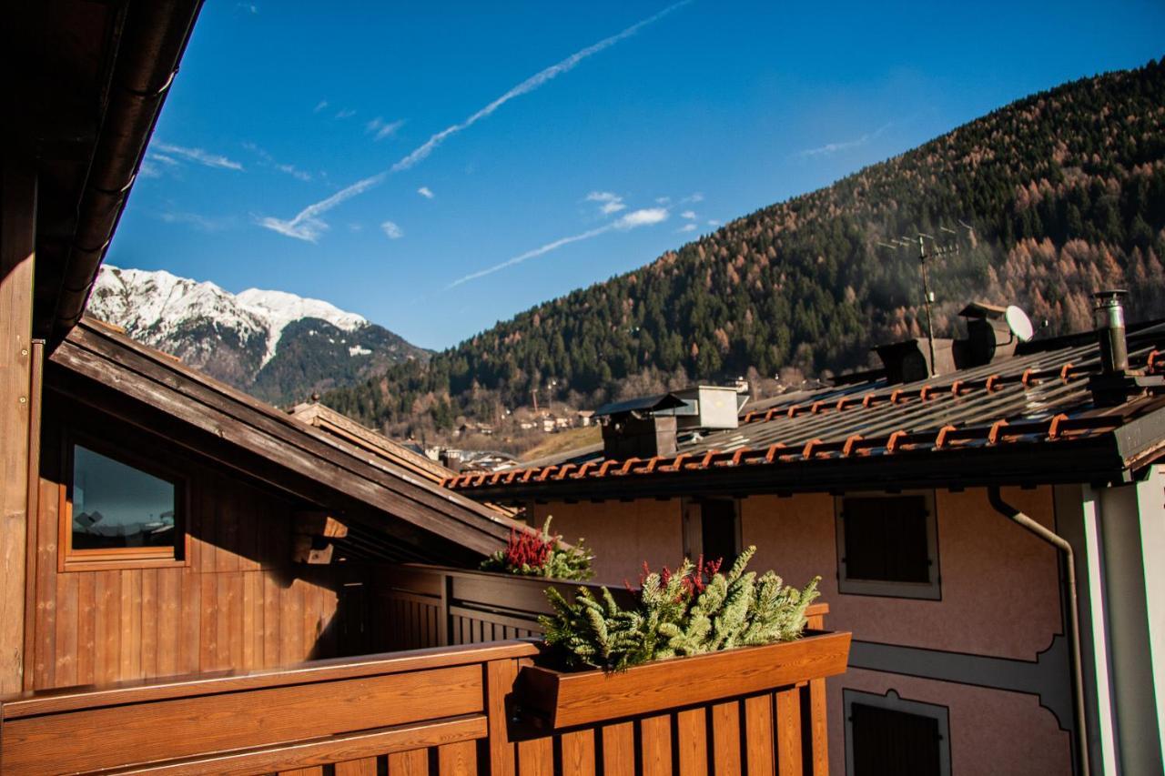 Residenza Marconi Aparthotel Pinzolo Exterior photo